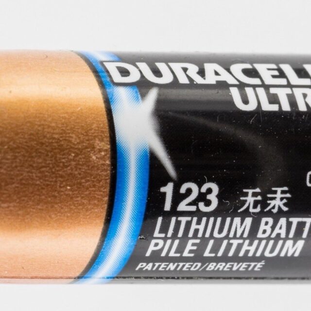 Літієва батарея CR123A 3 В Duracell Ultra